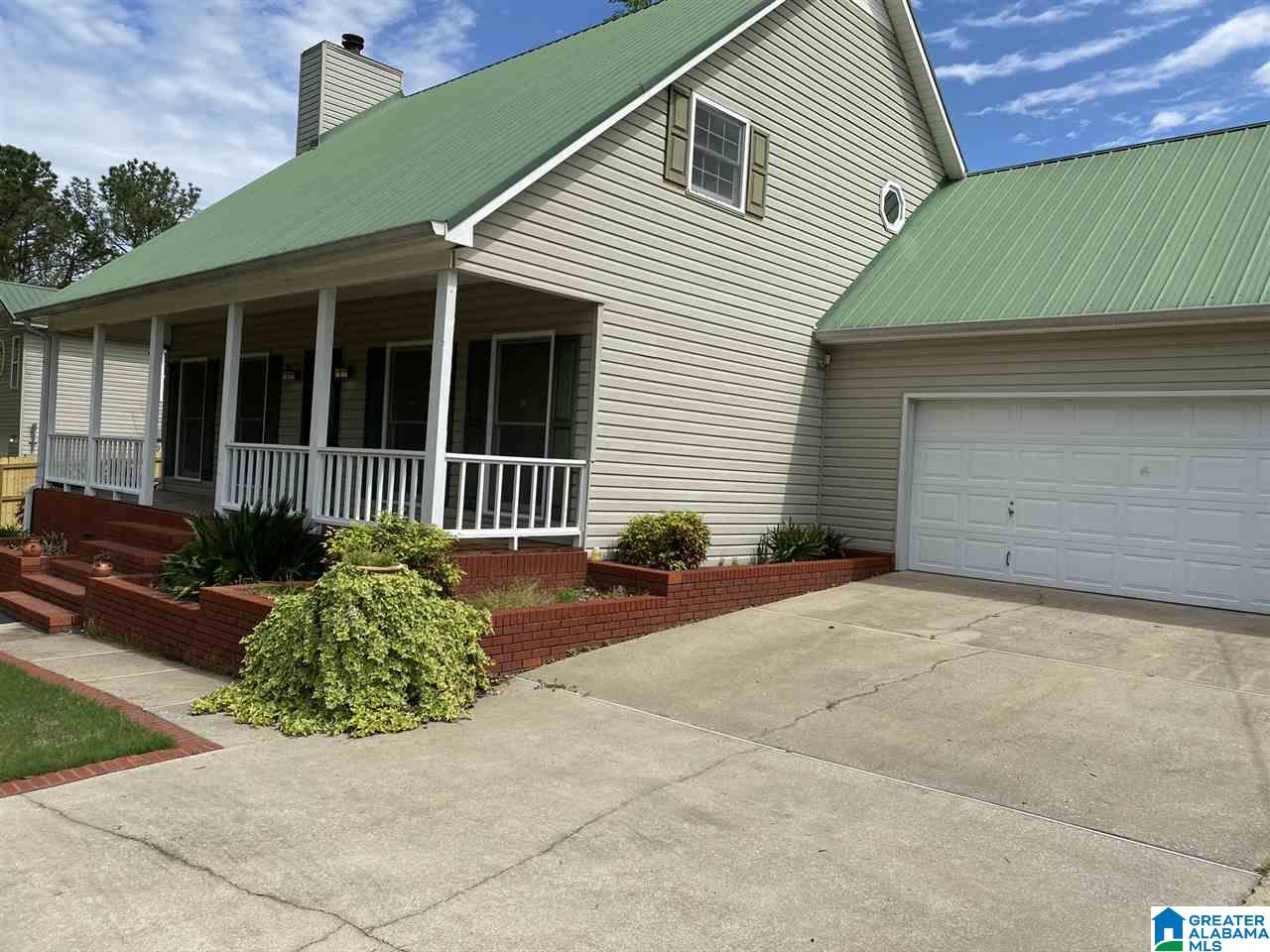 1524 Briar Cliff Road Rainbow City, AL 35906 - Photo 2 of 41