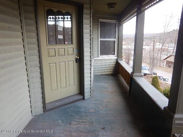 234 Ridge Street Honesdale, PA 18431 - Photo 3 of 20 a view of entryway with a bathtub