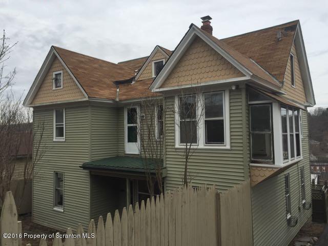 234 Ridge Street Honesdale, PA 18431 - Photo 5 of 20 a view of small house