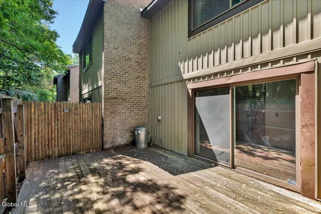 $249,900 | 132 Point Of Woods Drive, Albany, NY 12203