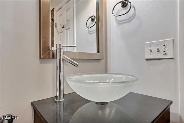 $249,900 | 132 Point Of Woods Drive, Albany, NY 12203