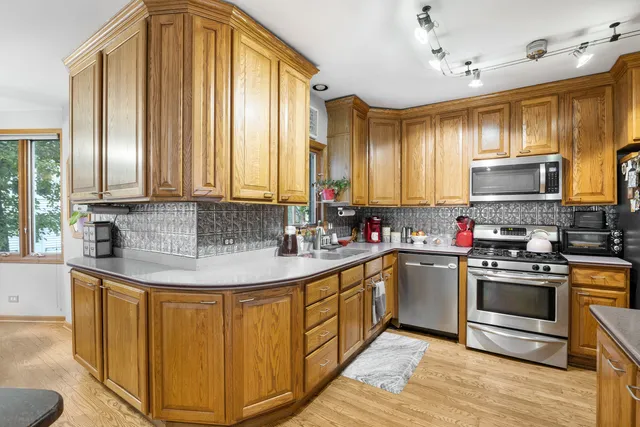 $624,900 | 316 East Highland Avenue, Villa Park, IL 60181