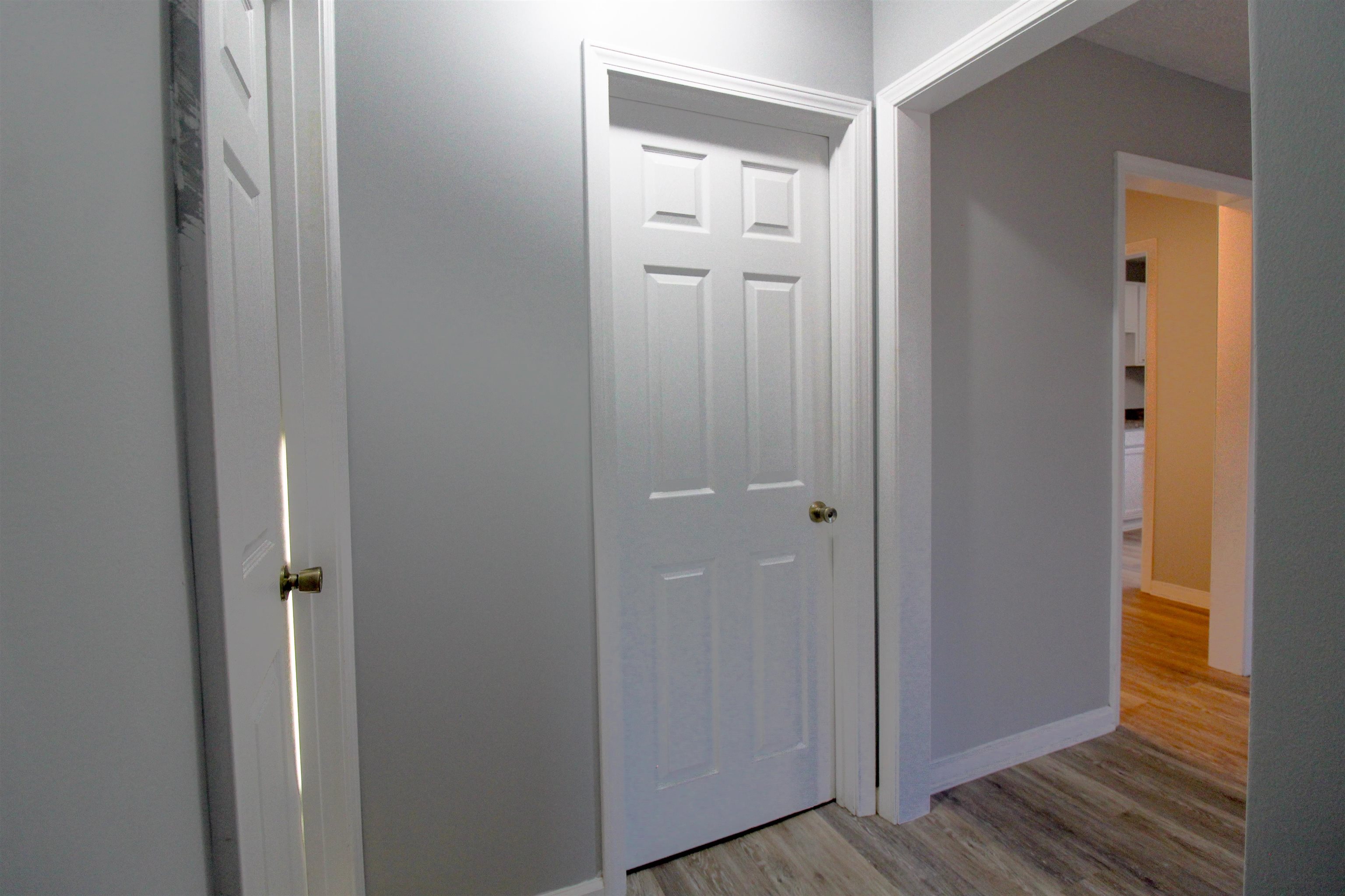 284 Highland Street Ripley, TN 38063 - Photo 17 of 25 a view of a bathroom with a sink and mirror
