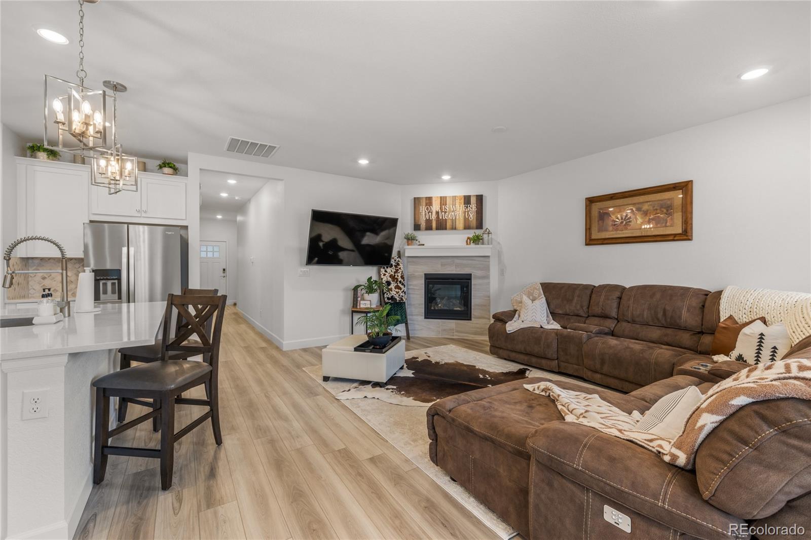 8132 Mount Harvard Road Littleton, CO 80125 - Photo 8 of 39 Gallery Image 8