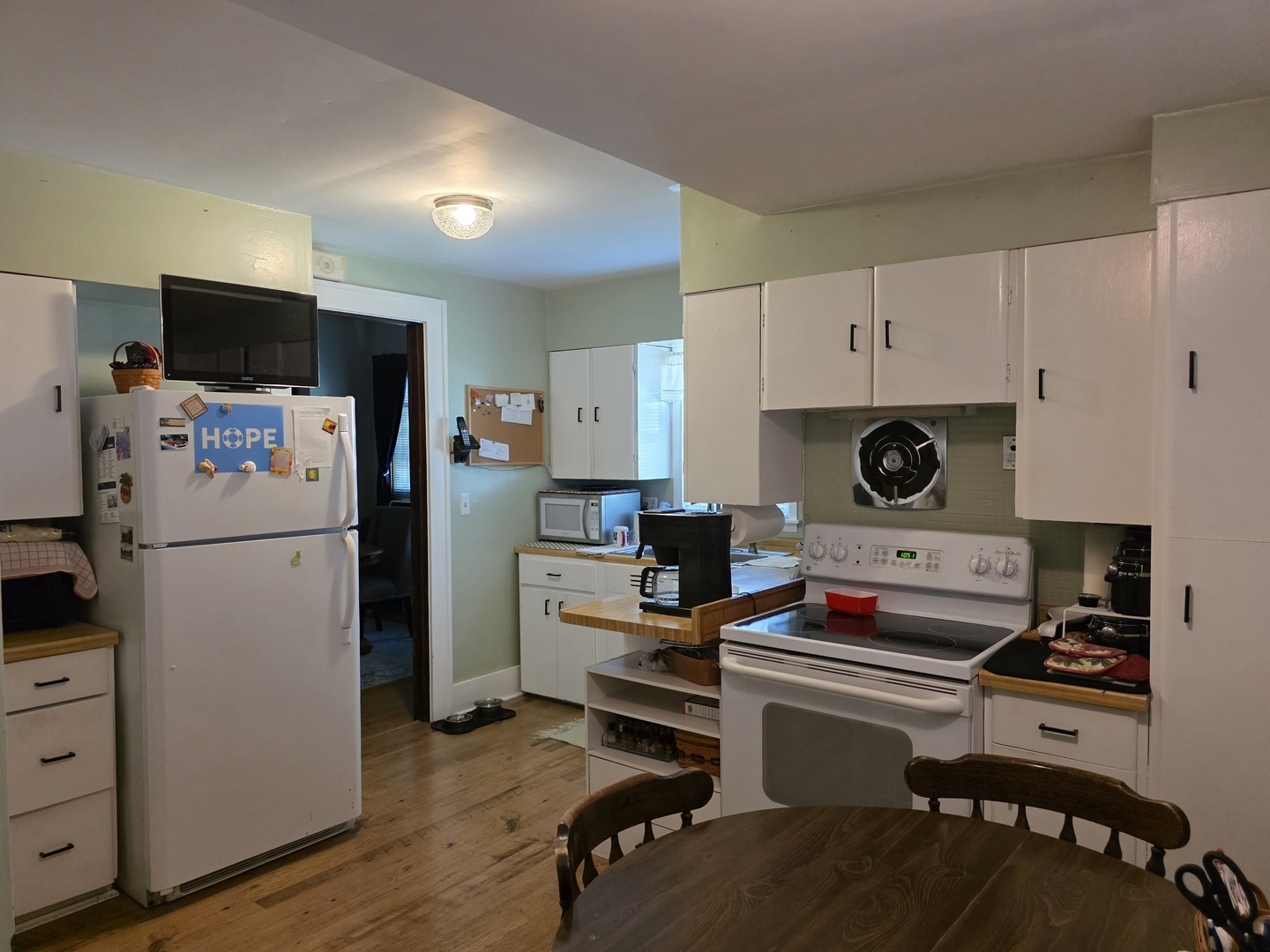 318 West 3rd Street Prophetstown, IL 61277 - Photo 9 of 28
