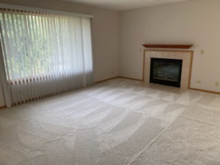 500 Westwood Court, Unit B Crystal Lake, IL 60014 - Photo 2 of 13