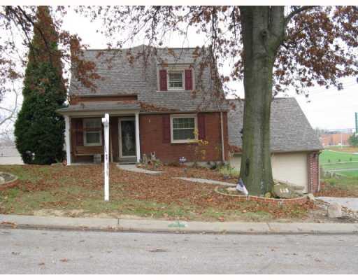 125 Leon Road Green Tree, PA 15220 - Photo 1 of 18 Exterior Front. Front of House, covered front porch.