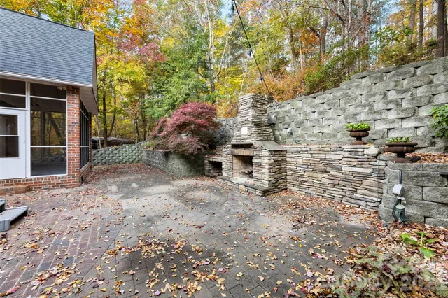 $949,800 | 77 Bridlewood Place Northeast, Concord, NC 28025