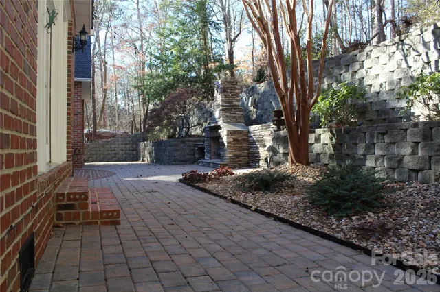 $949,800 | 77 Bridlewood Place Northeast, Concord, NC 28025