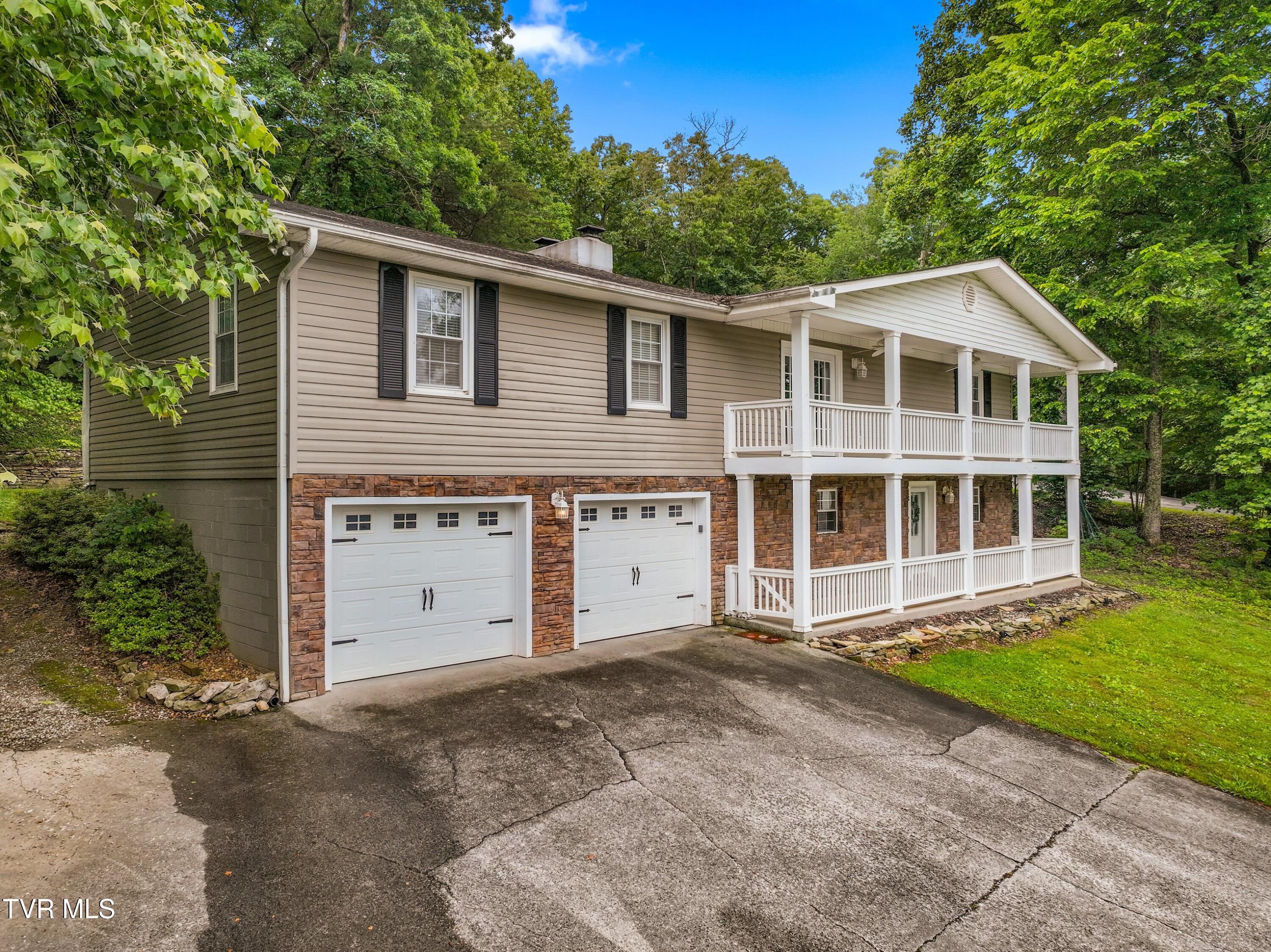 1302 Irwin Drive Powell, TN 37849 - Photo 37 of 53 037-1302IrwinDrive-Powell-TN-37849-SMALL