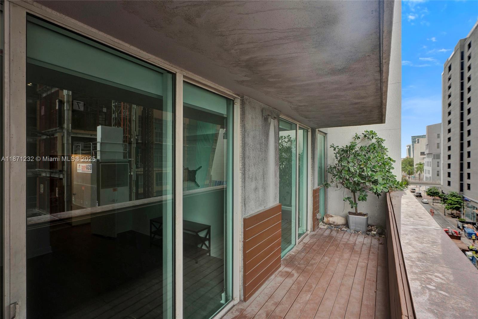 244 Biscayne Boulevard, Unit 406 Miami, FL 33132 - Photo 21 of 28 a view of a balcony