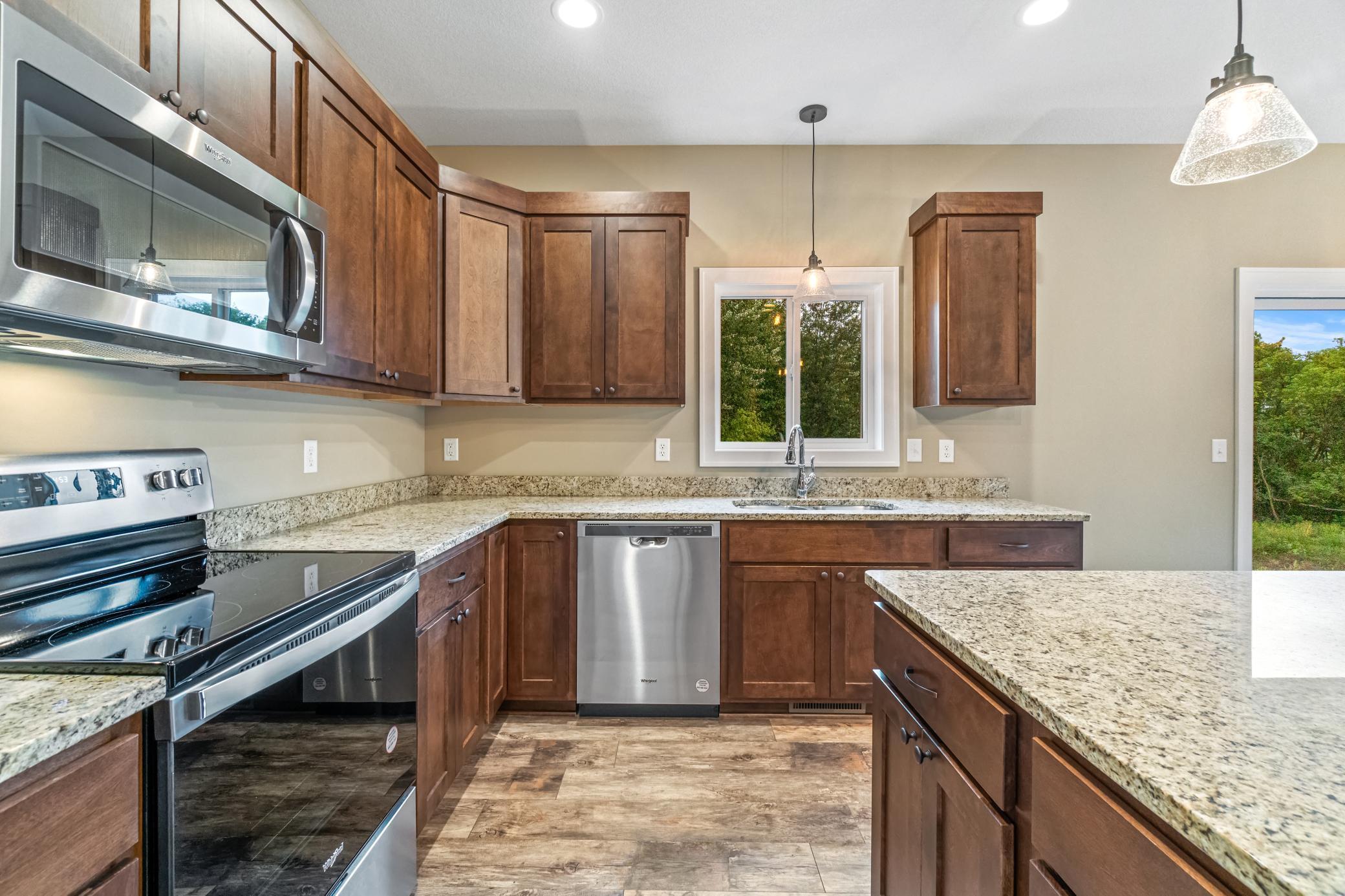 723 Jacko Court Hudson, WI 54016 - Photo 6 of 19