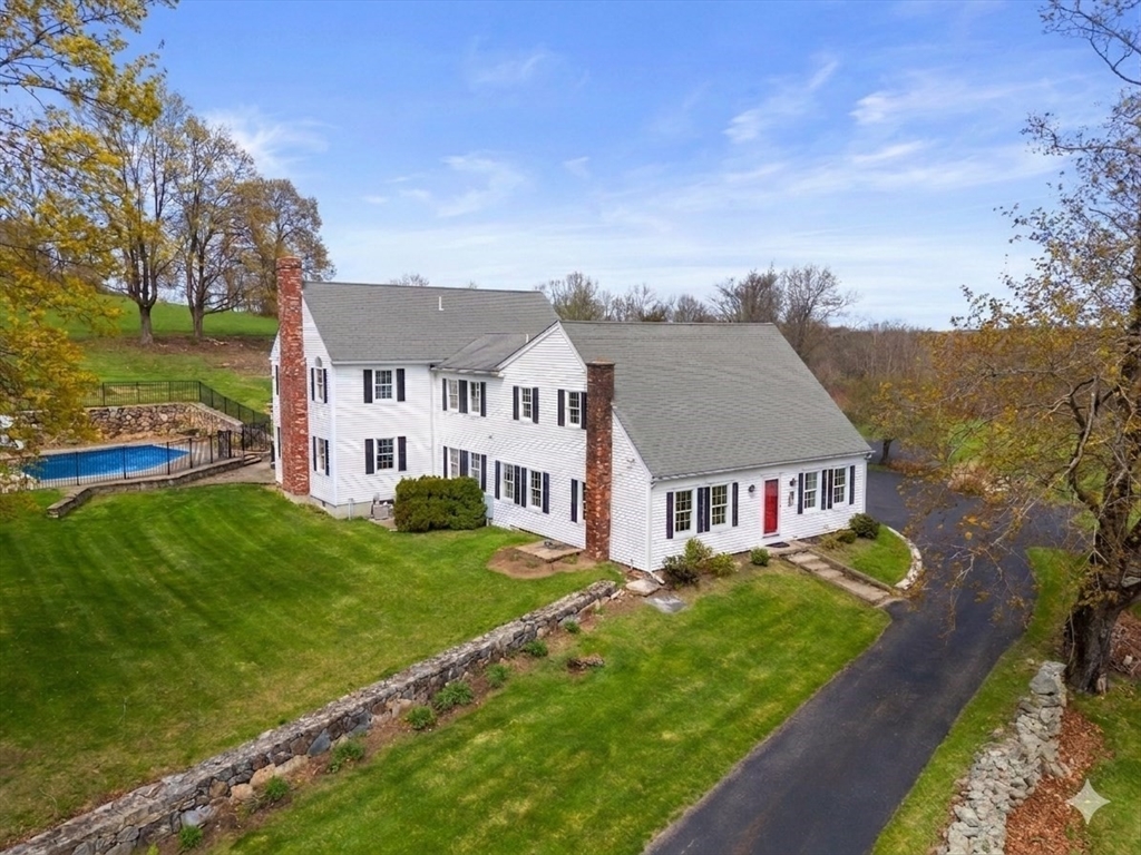 63 Uxbridge Road Sutton, MA 01590 - Photo 13 of 15