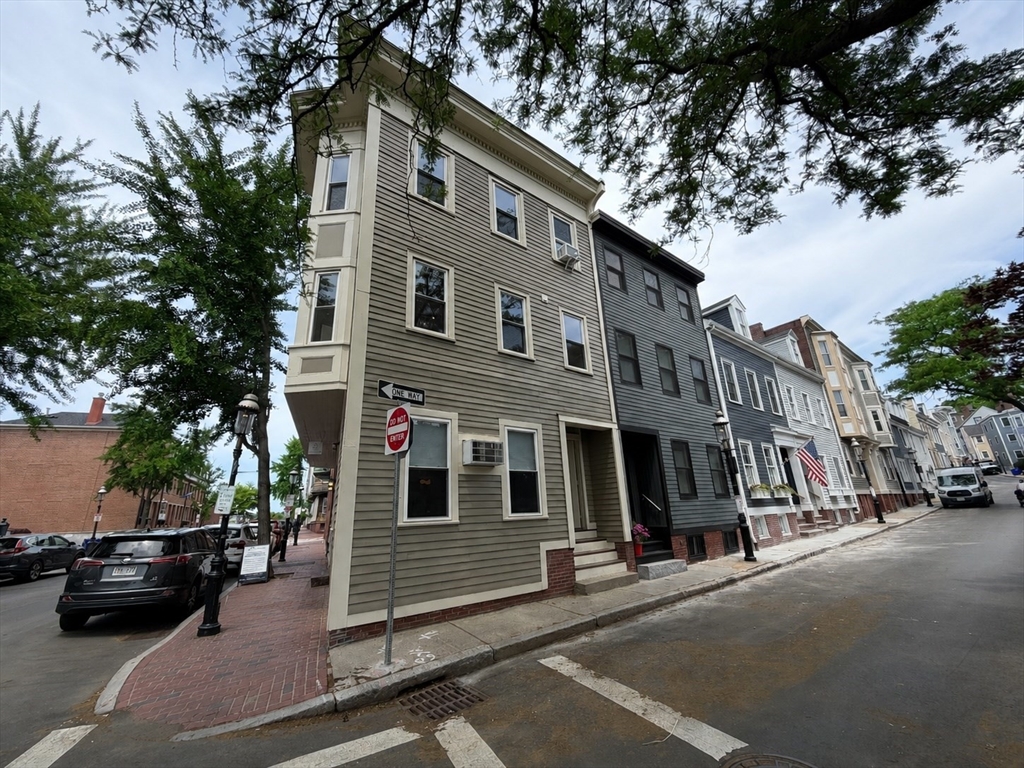 18 Pleasant Street, Unit 2 Boston, MA 02129 - Photo 9 of 10