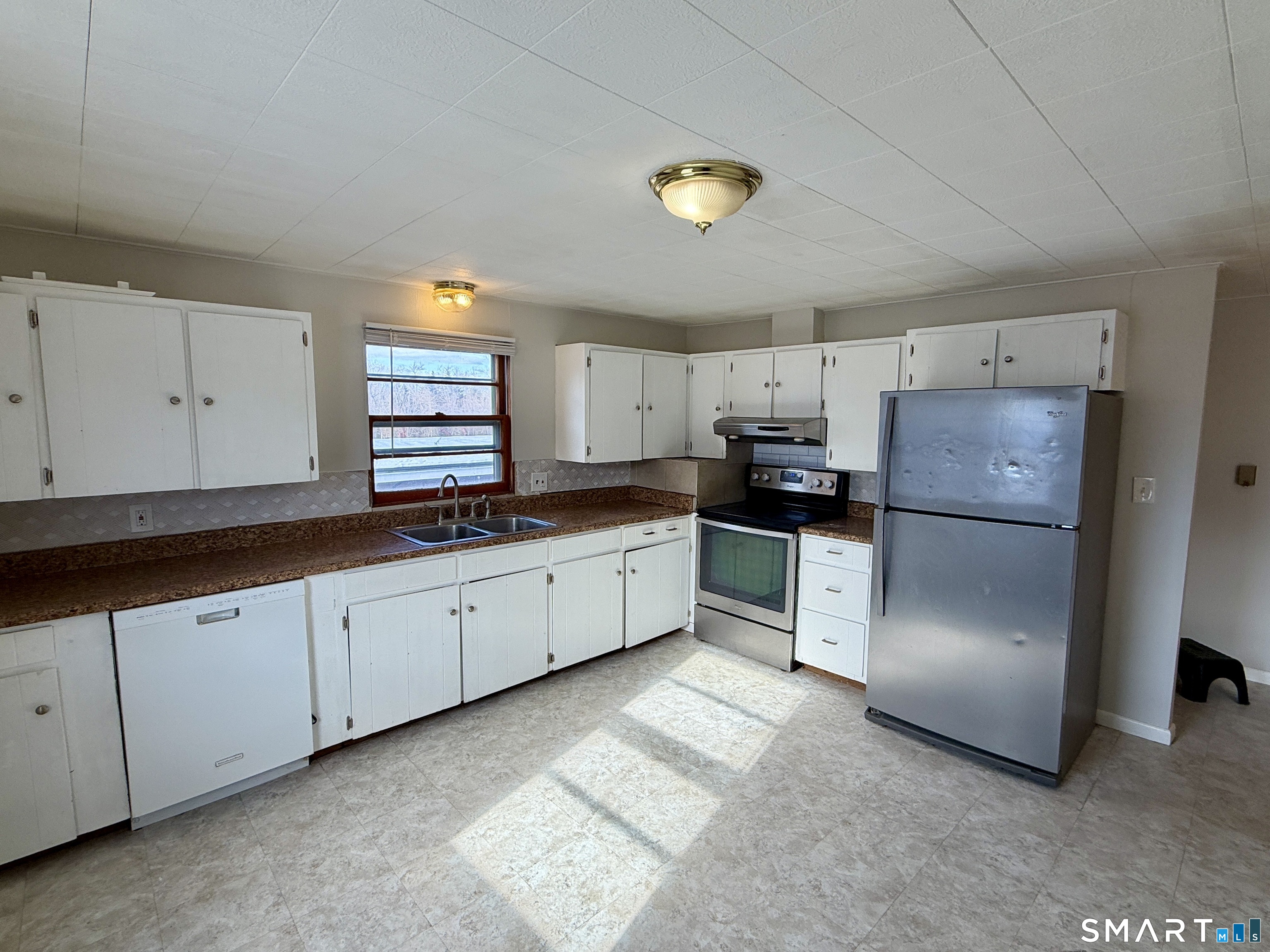 835 New Harwinton Road, Unit R1 Torrington, CT 06790 - Photo 2 of 15