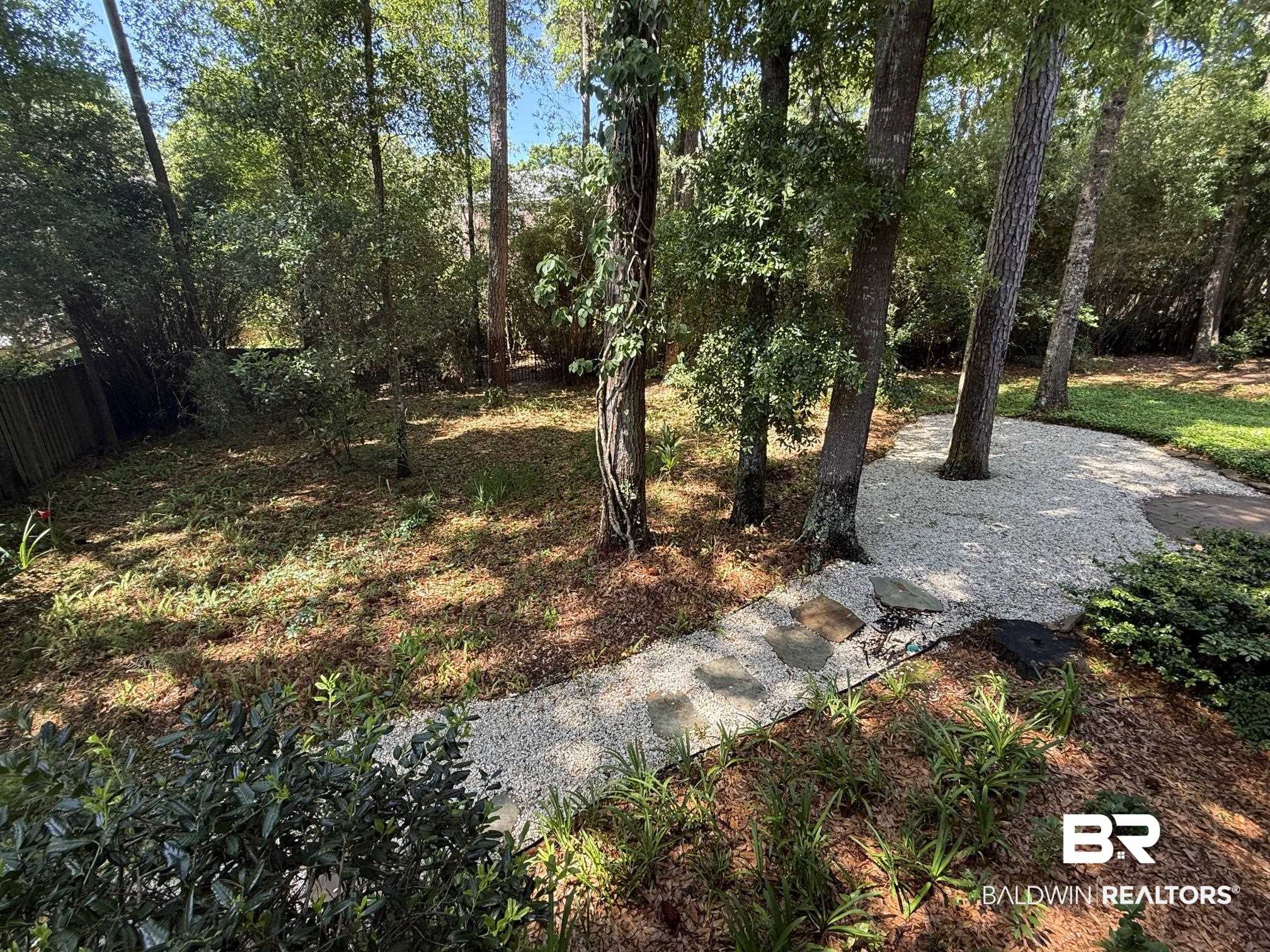 104 Pebble Court Fairhope, AL 36532 - Photo 9 of 73