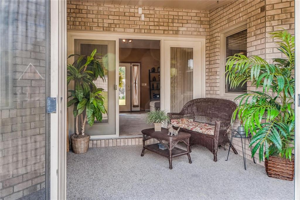 114 Oakland Heights Road Monaca, PA 15061 - Photo 7 of 25 Sunroom