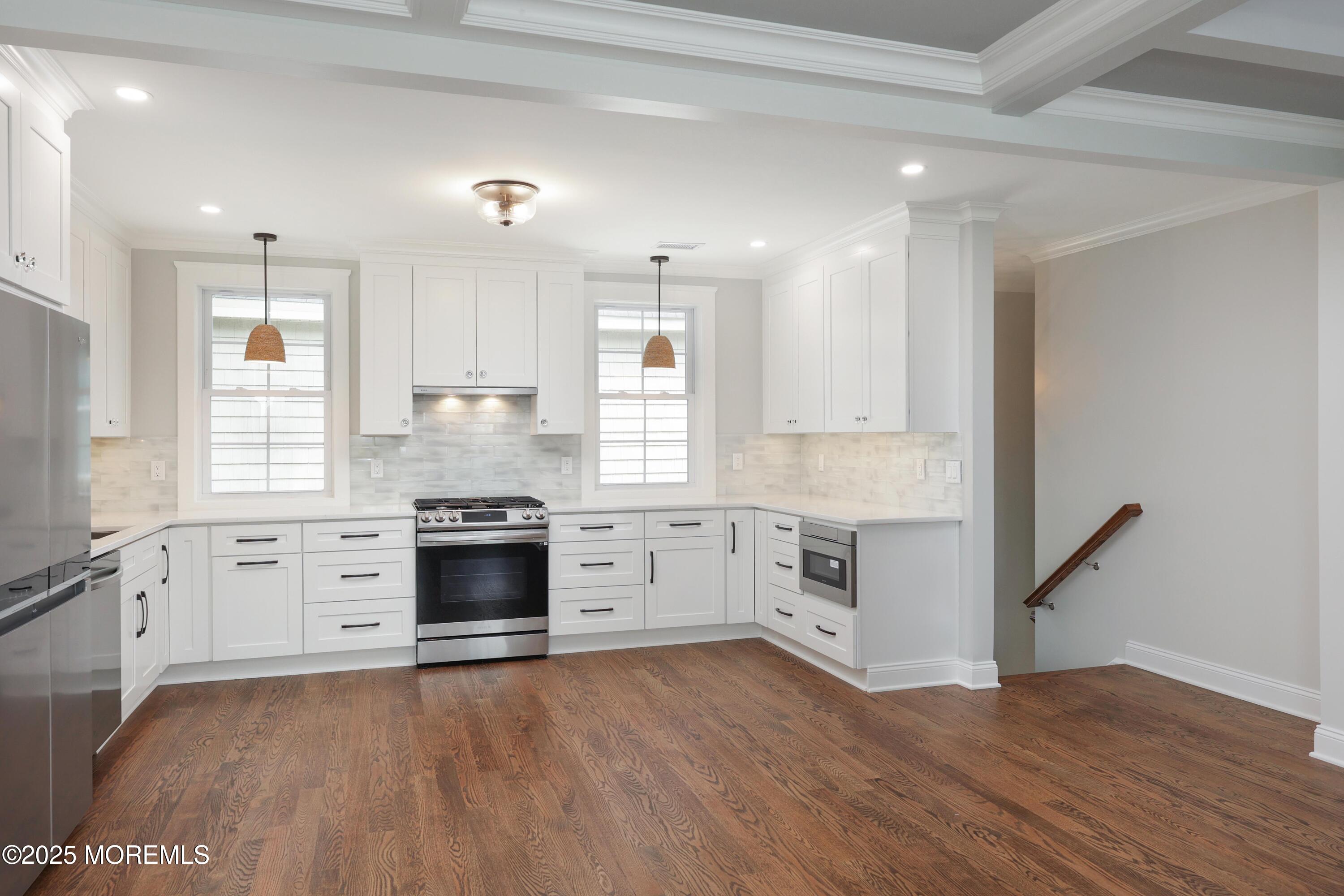 42 Harding Road Red Bank, NJ 07701 - Photo 10 of 24 758A1588