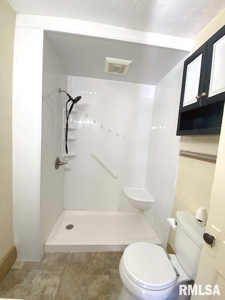 1011 Springfield Road East Peoria, IL 61611 - Photo 29 of 50 Gallery Image 29