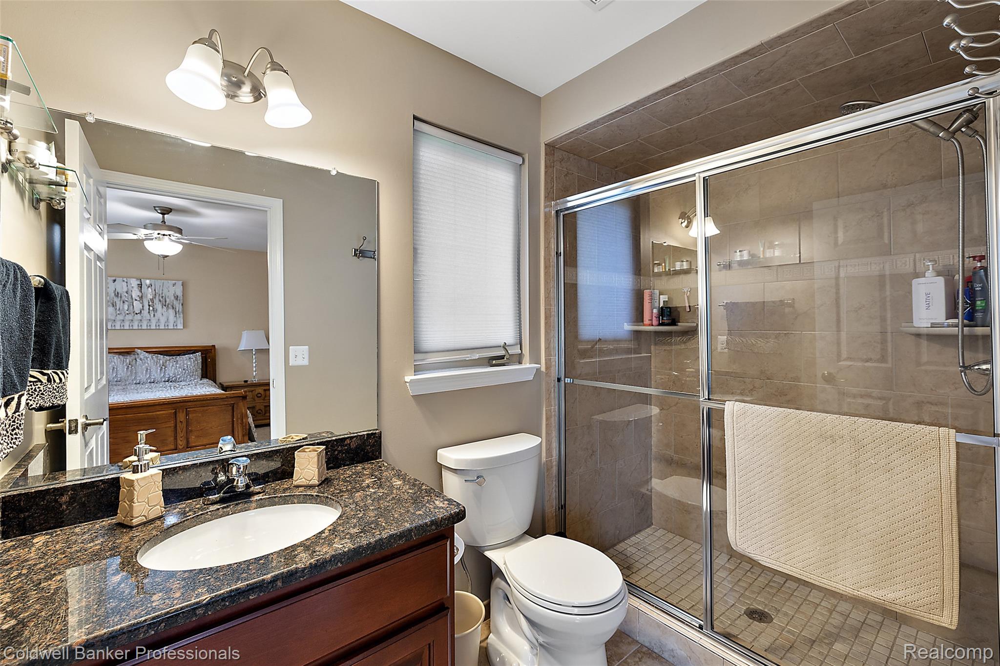 16532 Moore Park Road Macomb, MI 48044 - Photo 17 of 28