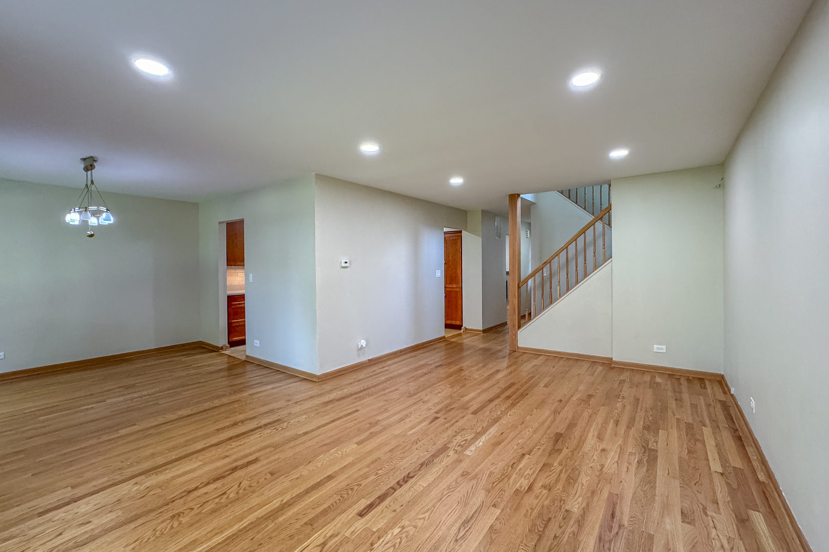 416 Swallow Lane Deerfield, IL 60015 - Photo 6 of 29