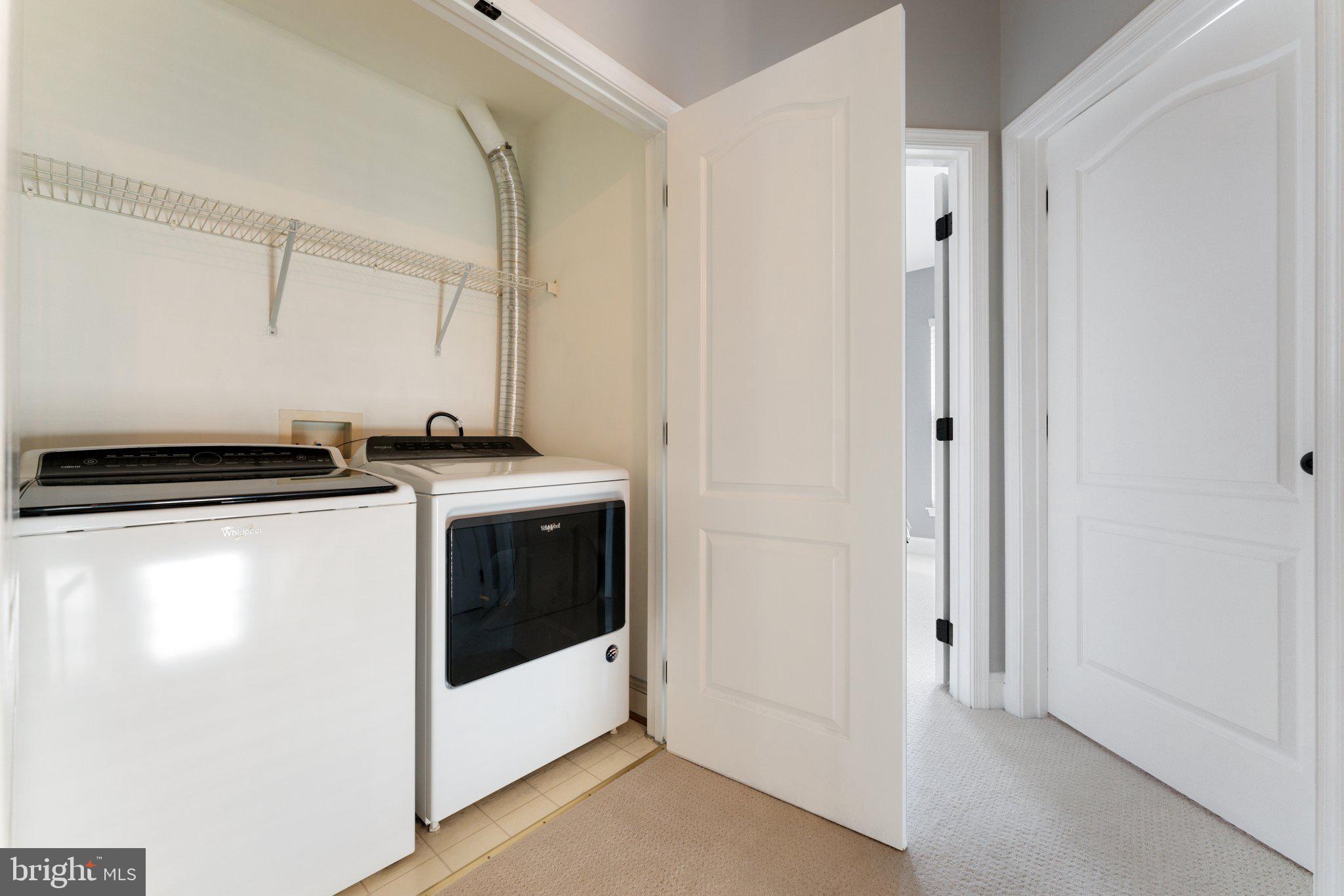 2068 Capstone Circle Herndon, VA 20170 - Photo 19 of 29 Upper Level Laundry Rm w/Side-By-Side Washer/Dryer
