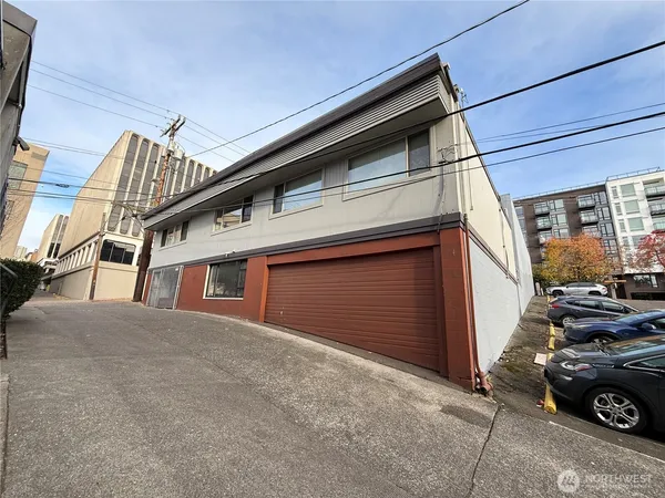 a view of a house with a garage