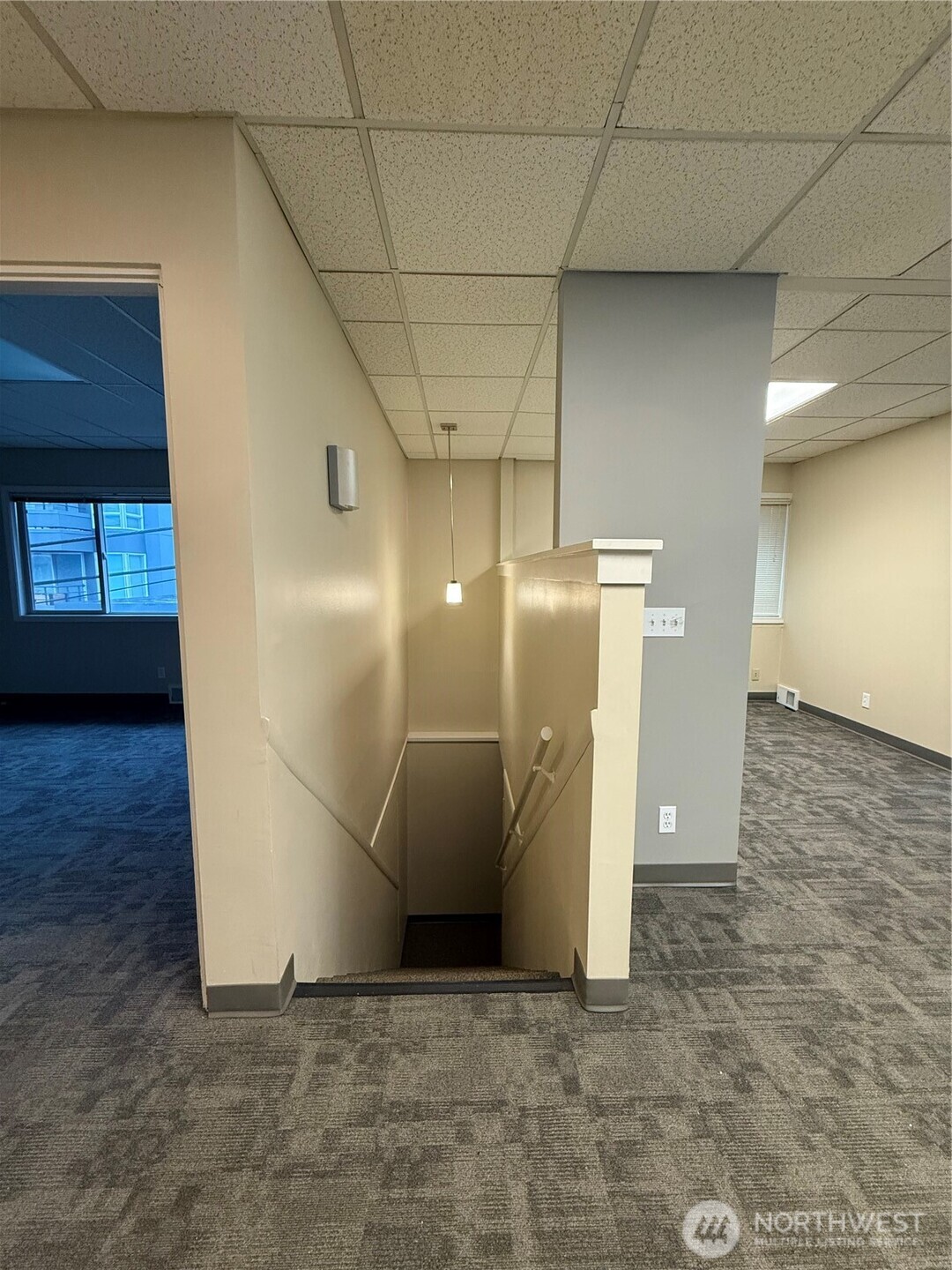 111 West Harrison Street Seattle, WA 98119 - Photo 19 of 25 a view of a big room with windows