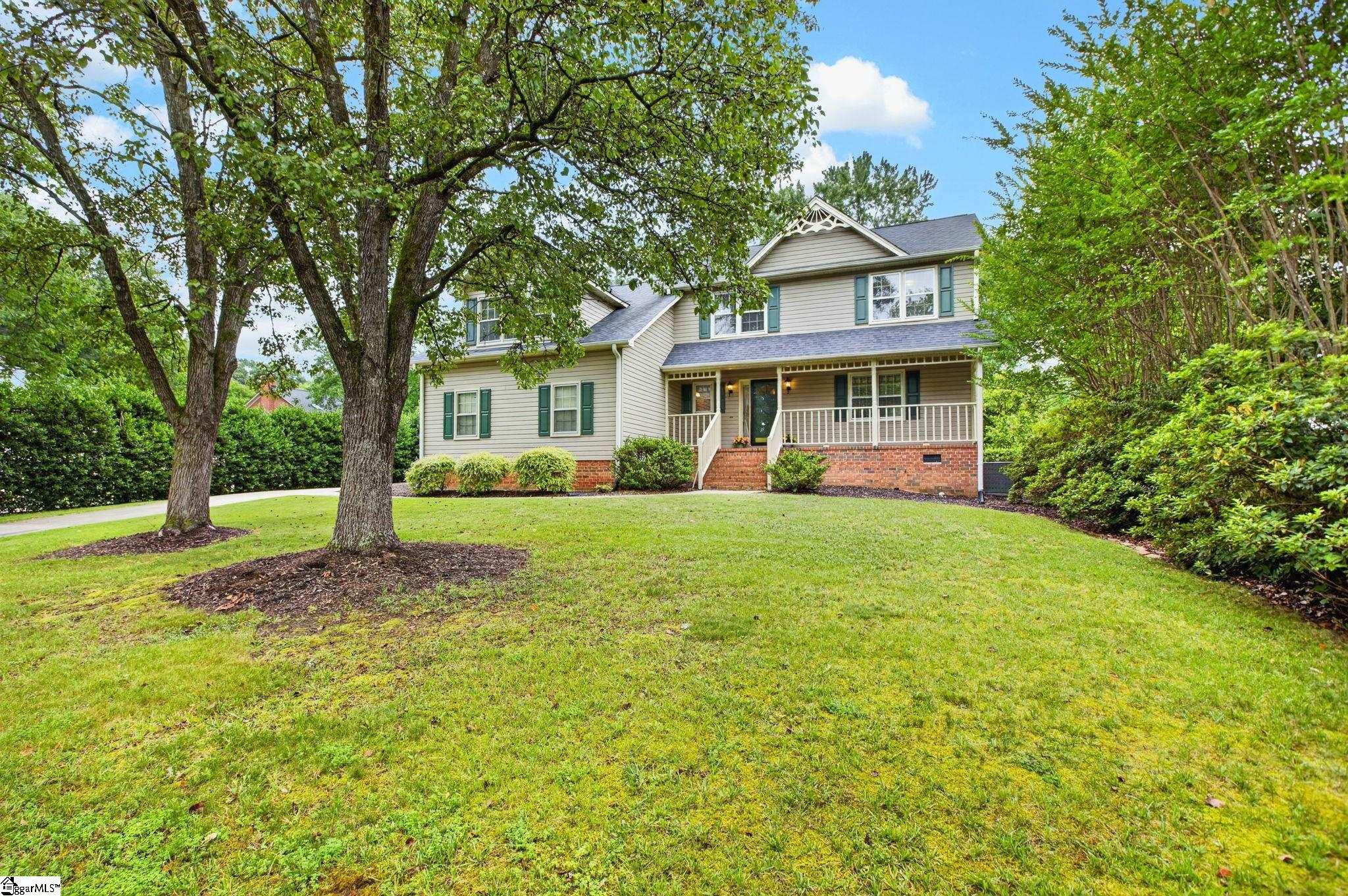 703 East Silverleaf Street Greer, SC 29650 - Photo 3 of 44