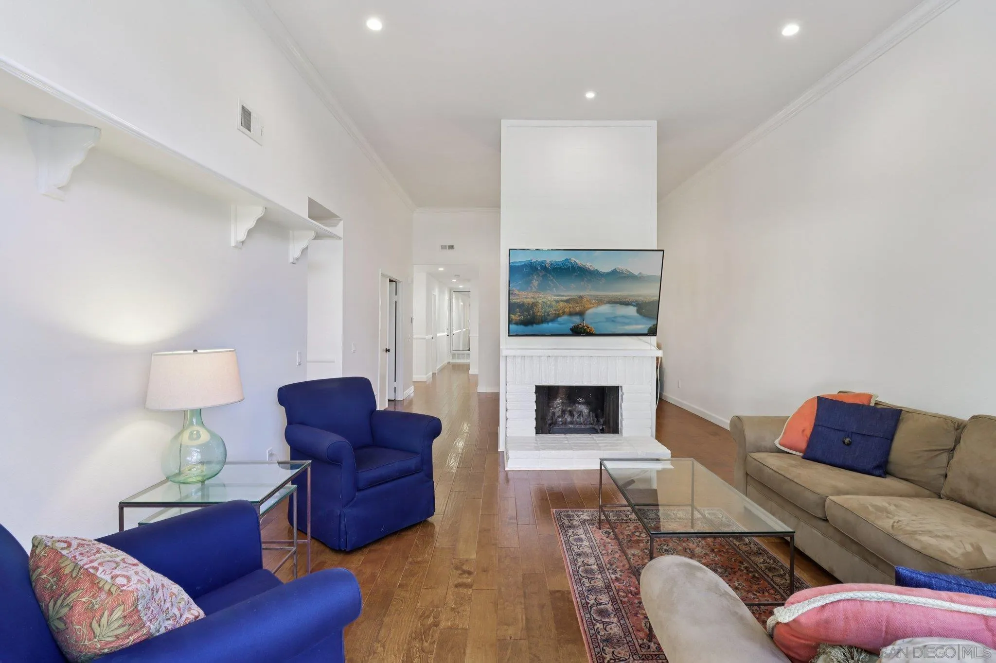 816 Caminito Azul Carlsbad, CA 92011 - Photo 12 of 41