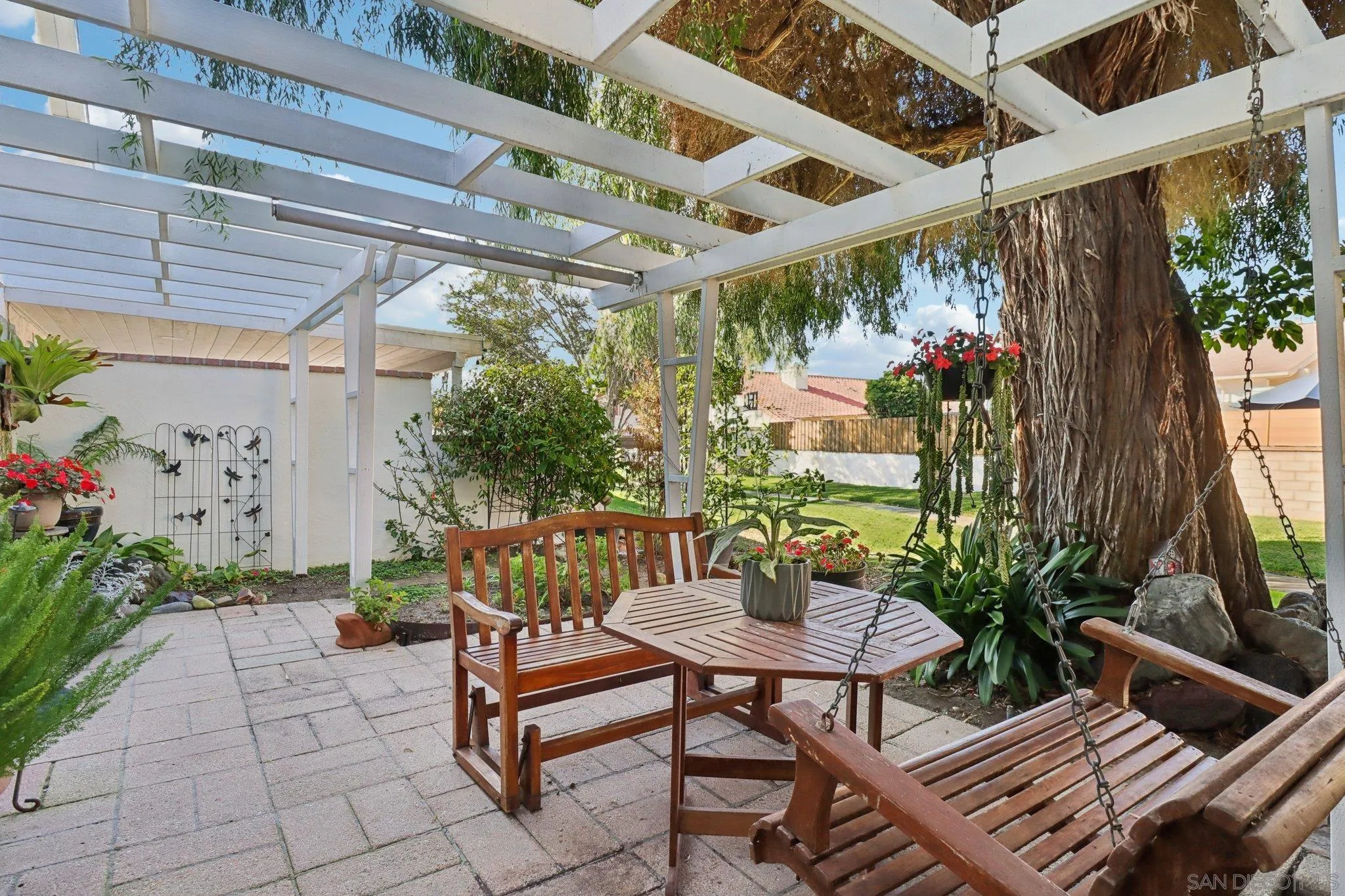 816 Caminito Azul Carlsbad, CA 92011 - Photo 6 of 41