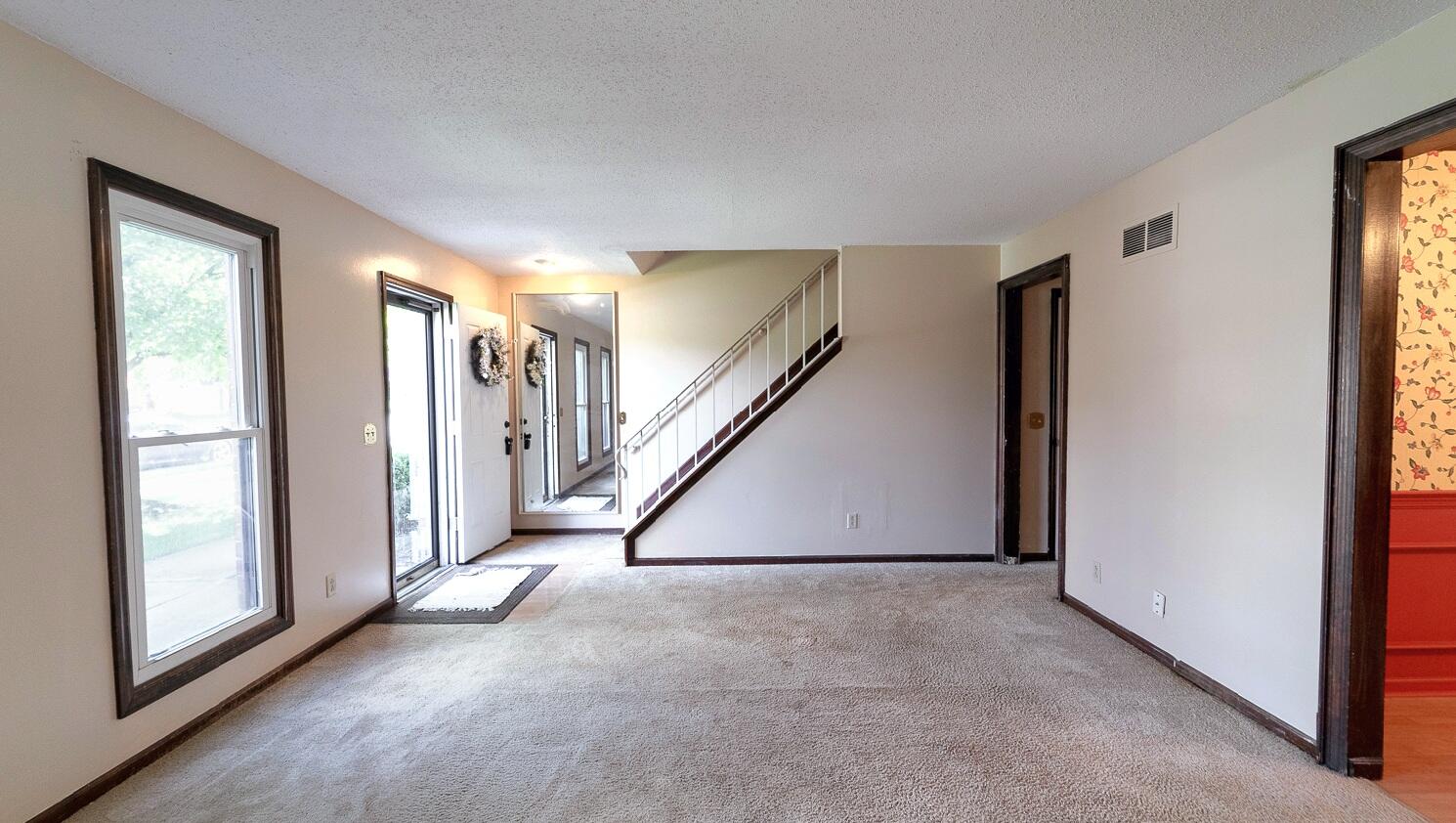 2121 Olympic Street Springfield, OH 45503 - Photo 5 of 36 Gallery Image 5