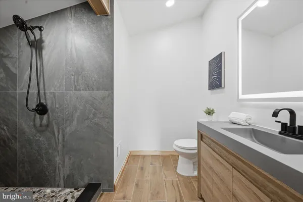 $650,000 | 9844 Timber Heights, Marshall, VA 20115