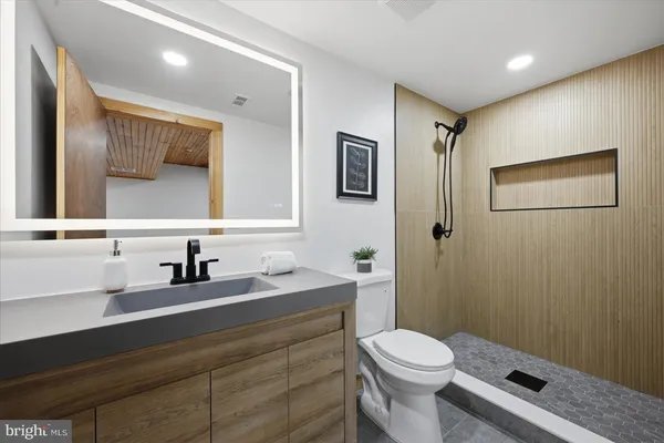 $650,000 | 9844 Timber Heights, Marshall, VA 20115