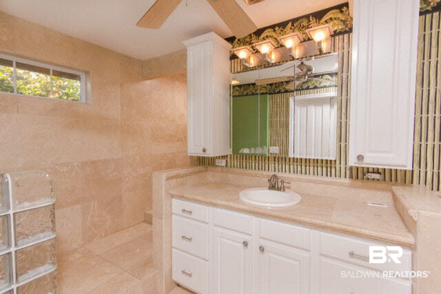 26490 Marina Road Orange Beach, AL 36561 - Photo 10 of 25 Master Bathroom