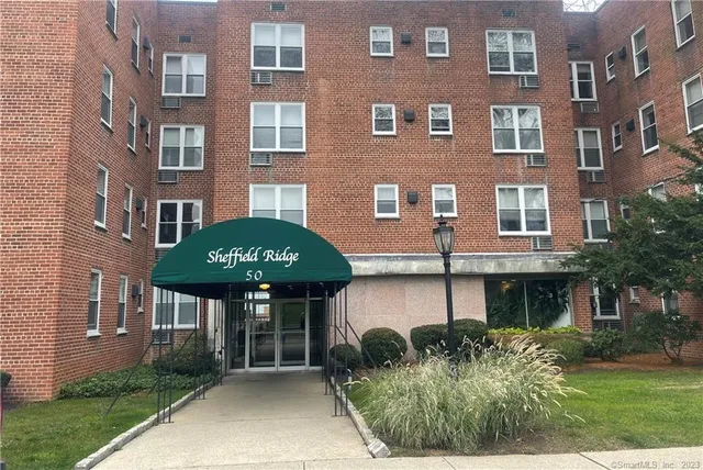 $2,100 | 50 Fairview Avenue, Unit 3A, Norwalk, CT 06850