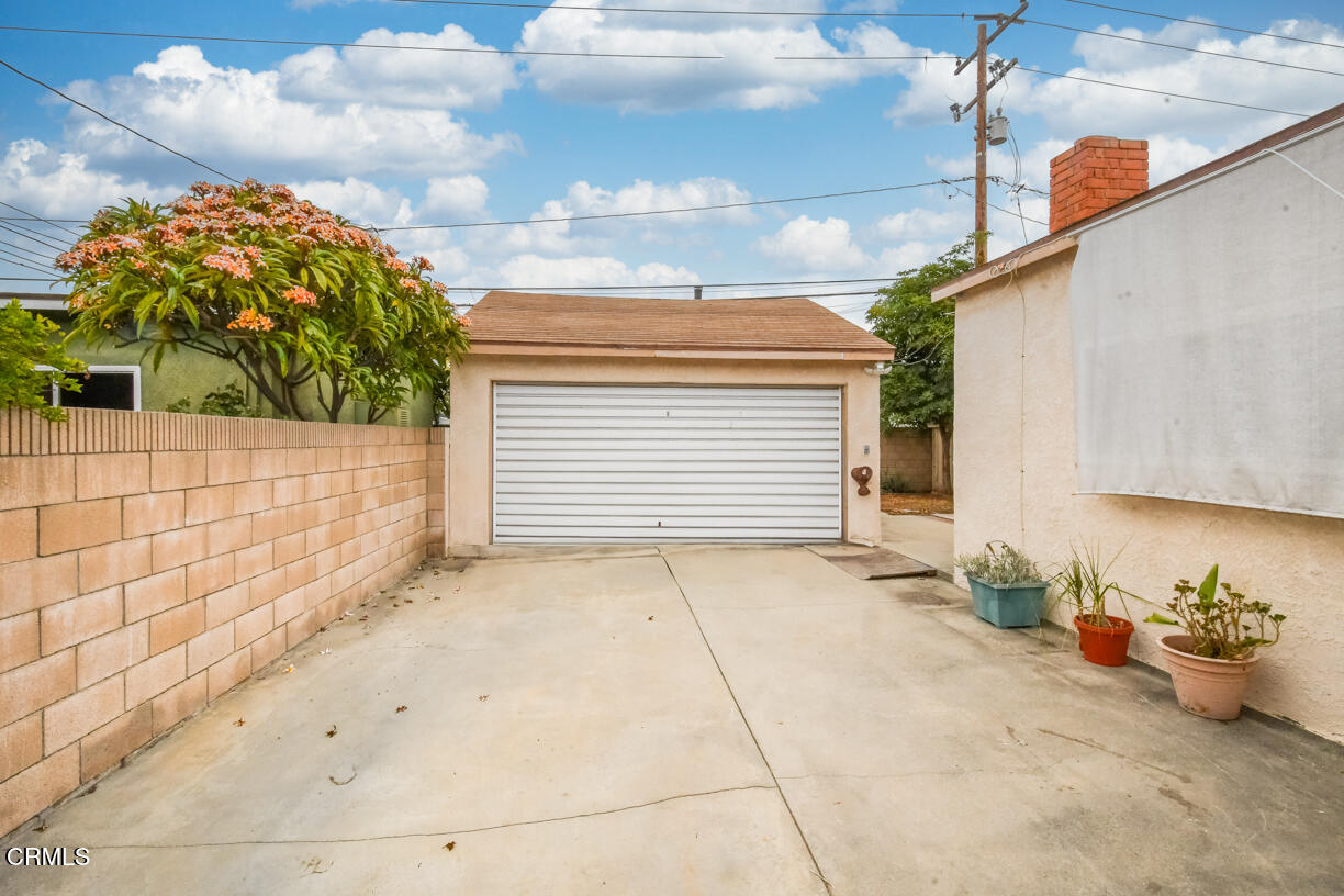 9533 Burma Road Pico Rivera, CA 90660 - Photo 16 of 17 a view of a backyard