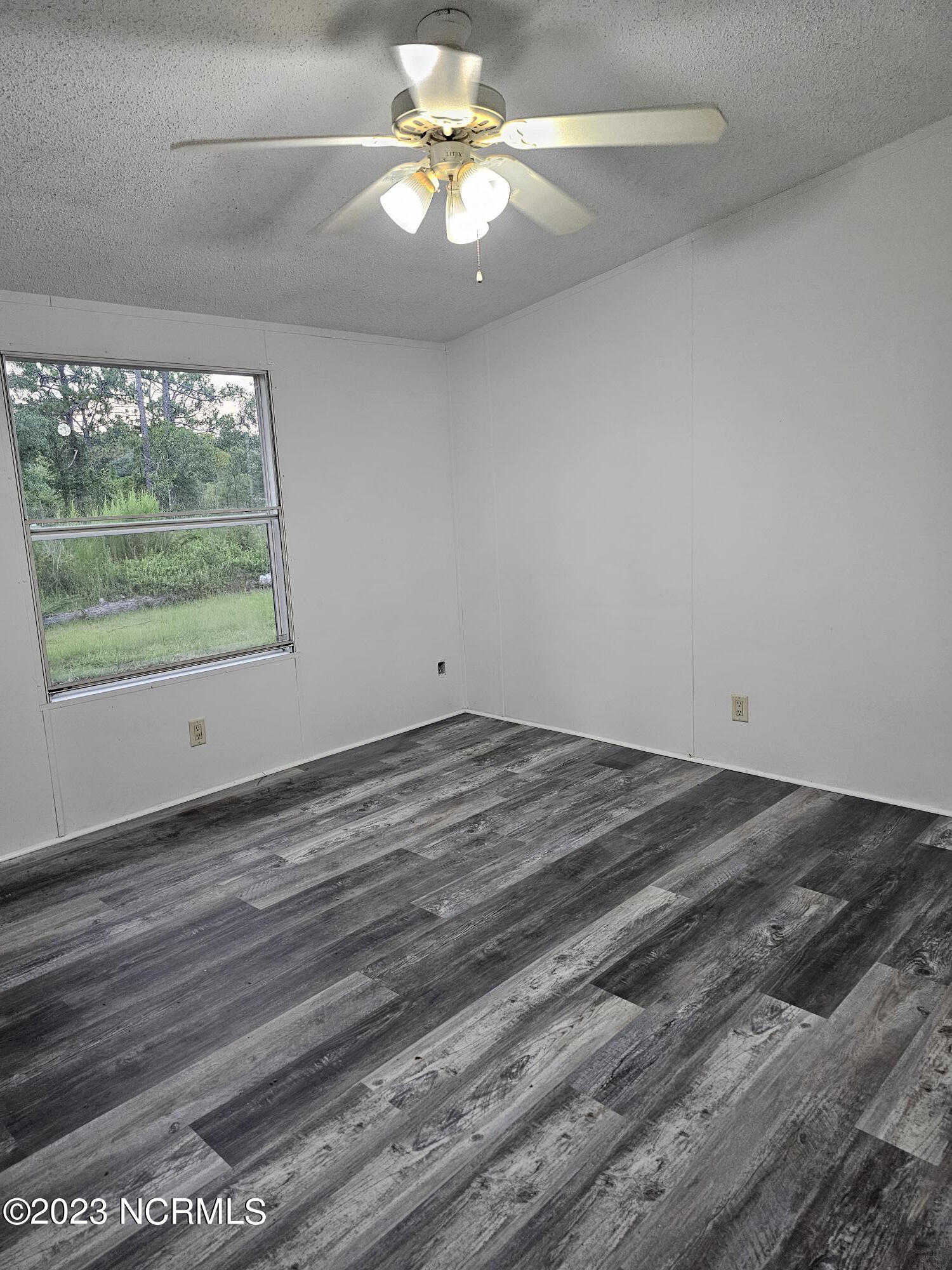 319 Holden Road Holly Ridge, NC 28445 - Photo 17 of 25 20230730_195742