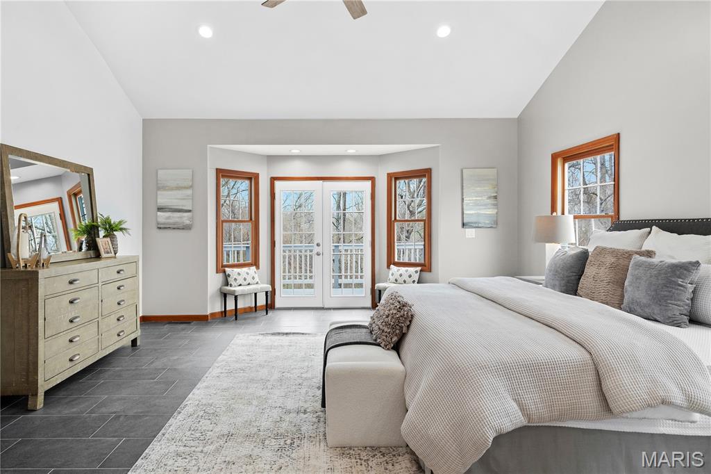 4118 Harbor High Ridge, MO 63049 - Photo 11 of 63