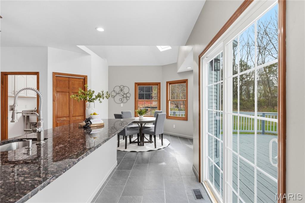 4118 Harbor High Ridge, MO 63049 - Photo 23 of 63