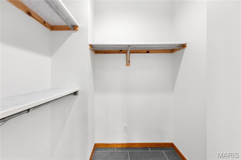 4118 Harbor High Ridge, MO 63049 - Photo 32 of 63