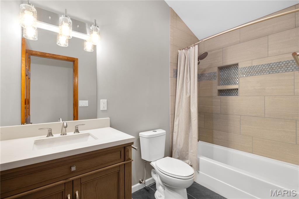 4118 Harbor High Ridge, MO 63049 - Photo 39 of 63