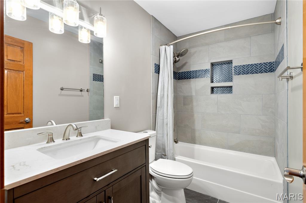 4118 Harbor High Ridge, MO 63049 - Photo 44 of 63