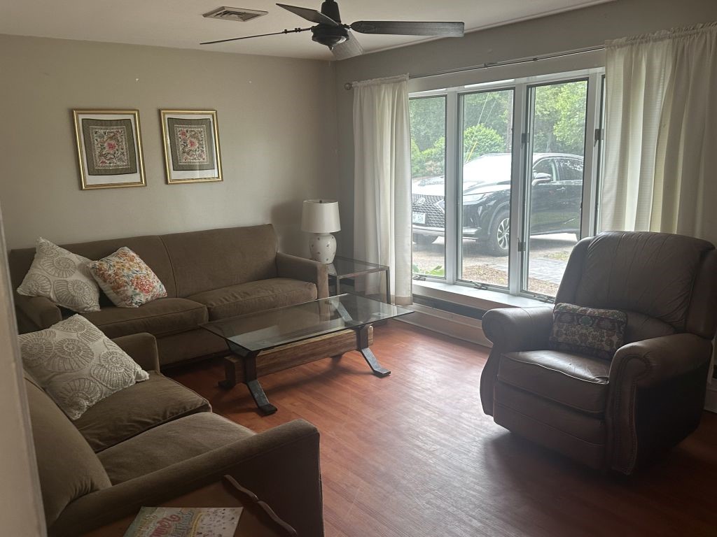 144 South Pier Road Narragansett, RI 02882 - Photo 4 of 12 Gallery Image 4
