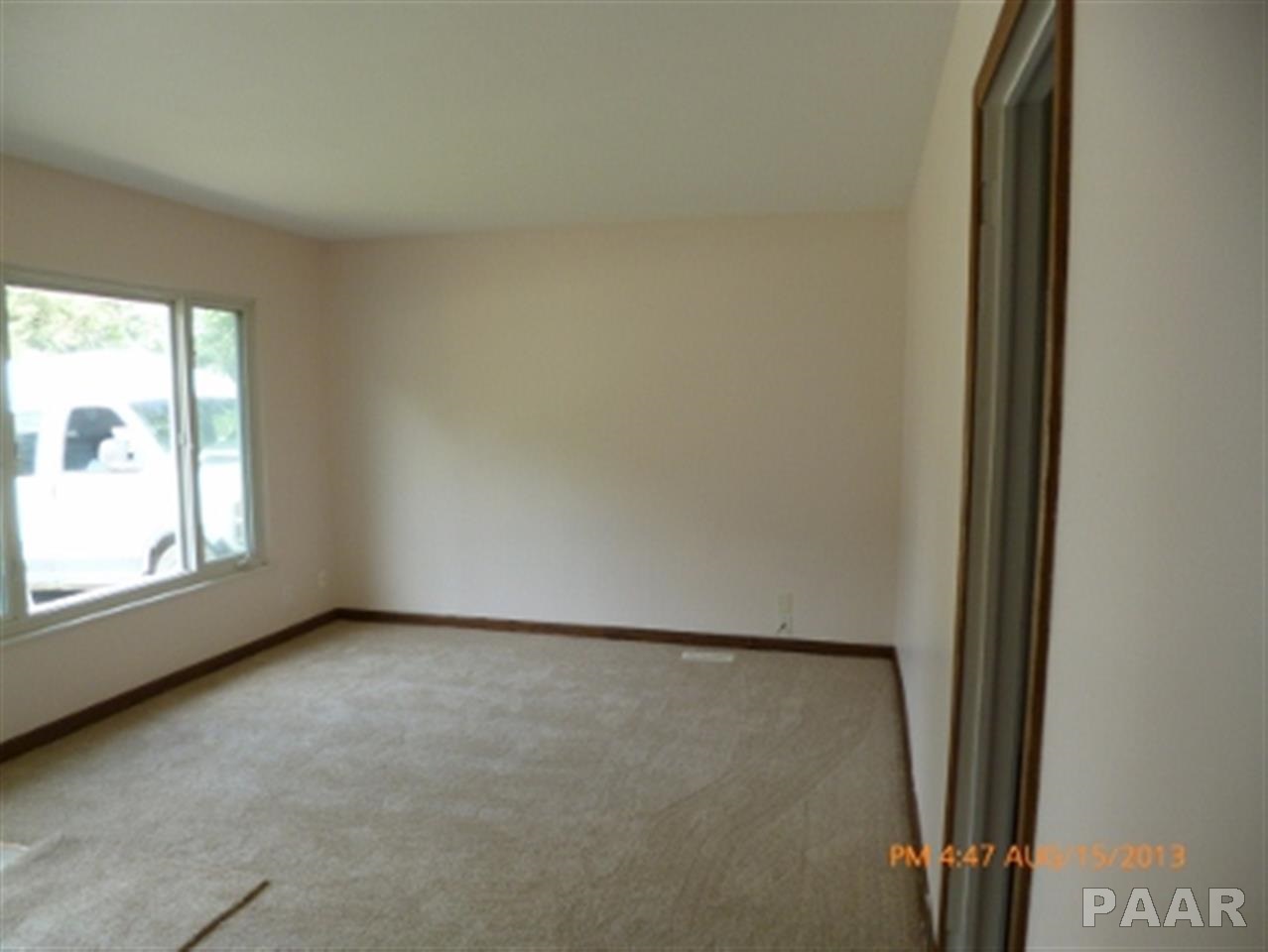 5006 West Pfeiffer Road Peoria, IL 61607 - Photo 2 of 10 Gallery Image 2