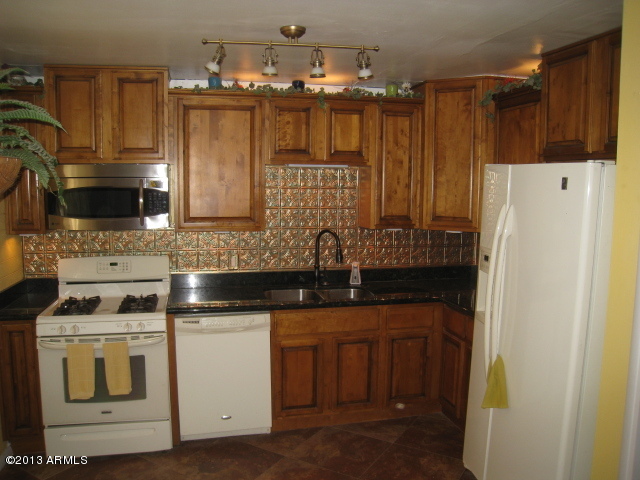 3727 West Osborn Road Phoenix, AZ 85019 - Photo 5 of 11 018