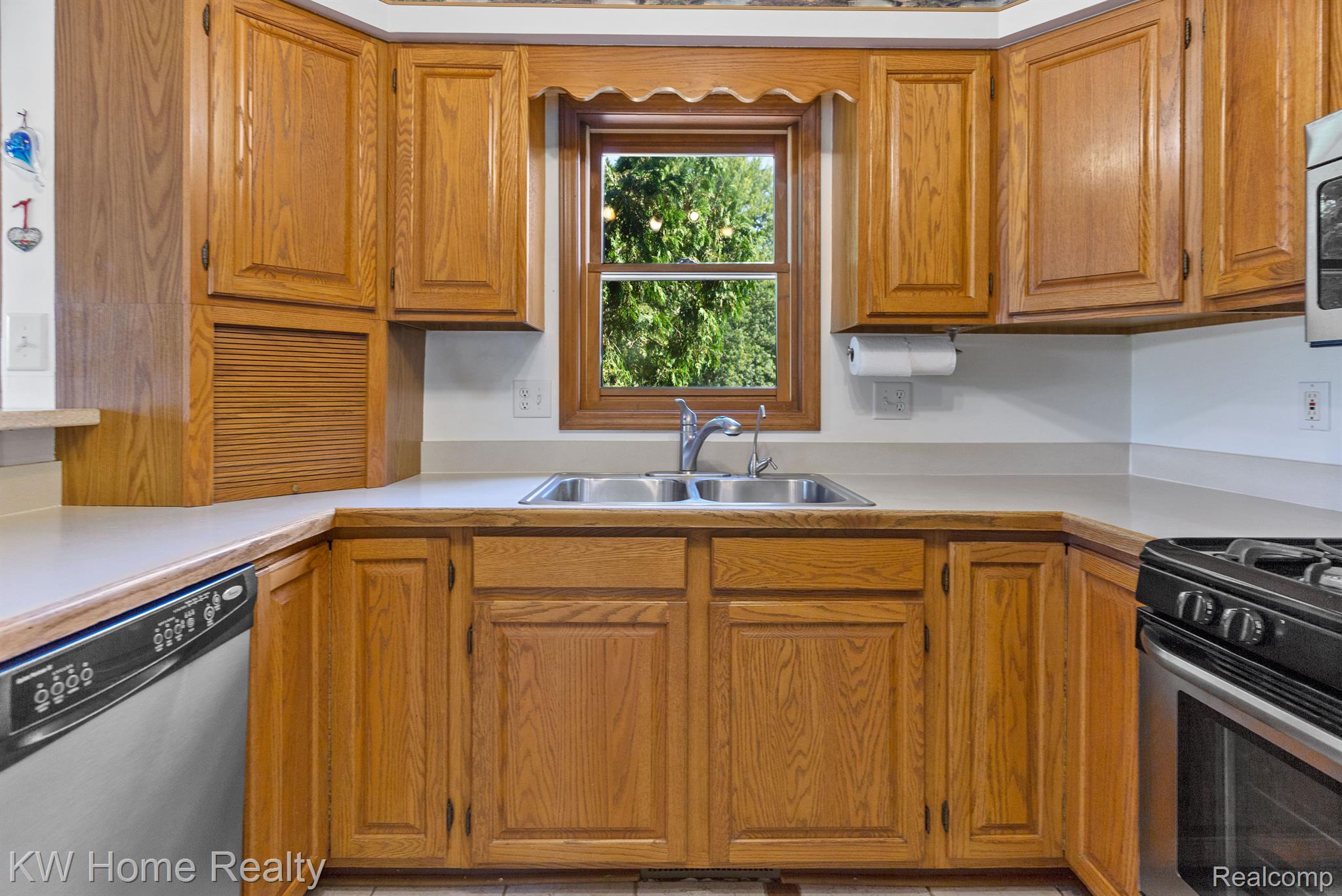 365 North Kellogg Road Howell, MI 48843 - Photo 16 of 69 Gallery Image 16