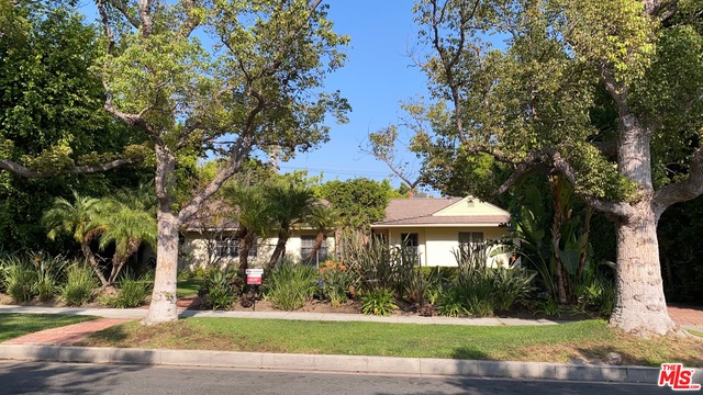 512 North Maple Drive Beverly Hills, CA 90210 - Photo 2 of 20