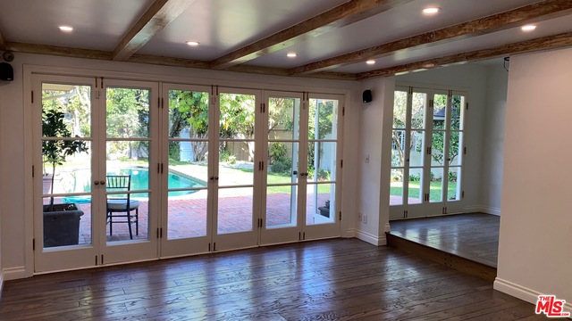 512 North Maple Drive Beverly Hills, CA 90210 - Photo 15 of 20