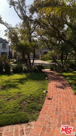 512 North Maple Drive Beverly Hills, CA 90210 - Photo 8 of 20